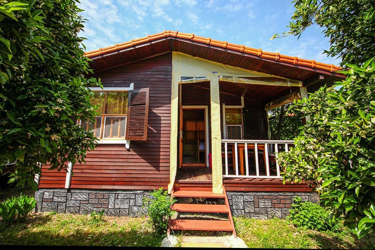 Three Islands Bungalow Чирали Екстер'єр фото