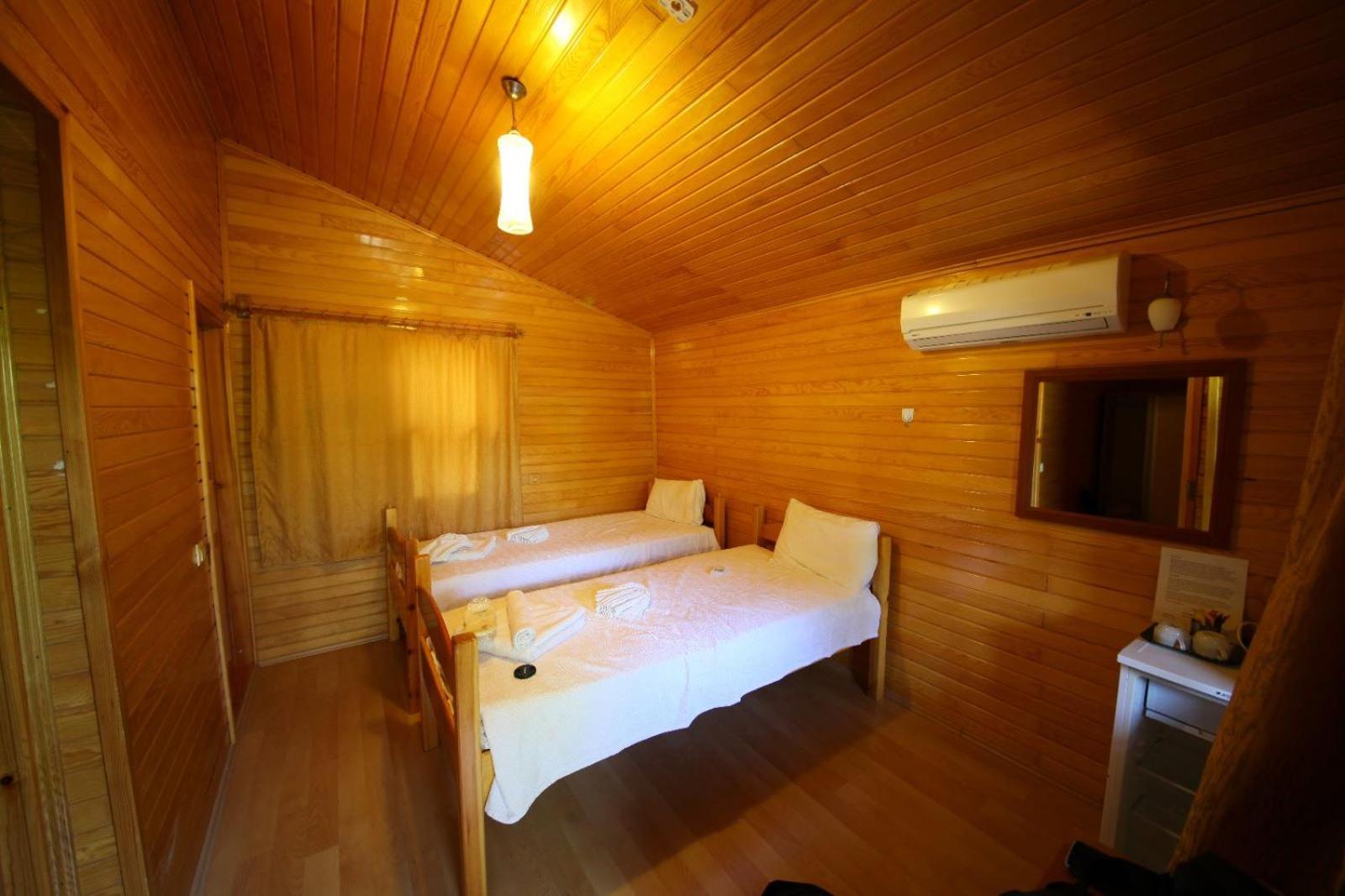 Three Islands Bungalow Чирали Екстер'єр фото